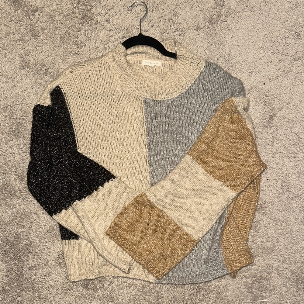 Women's blu pepper Sweater